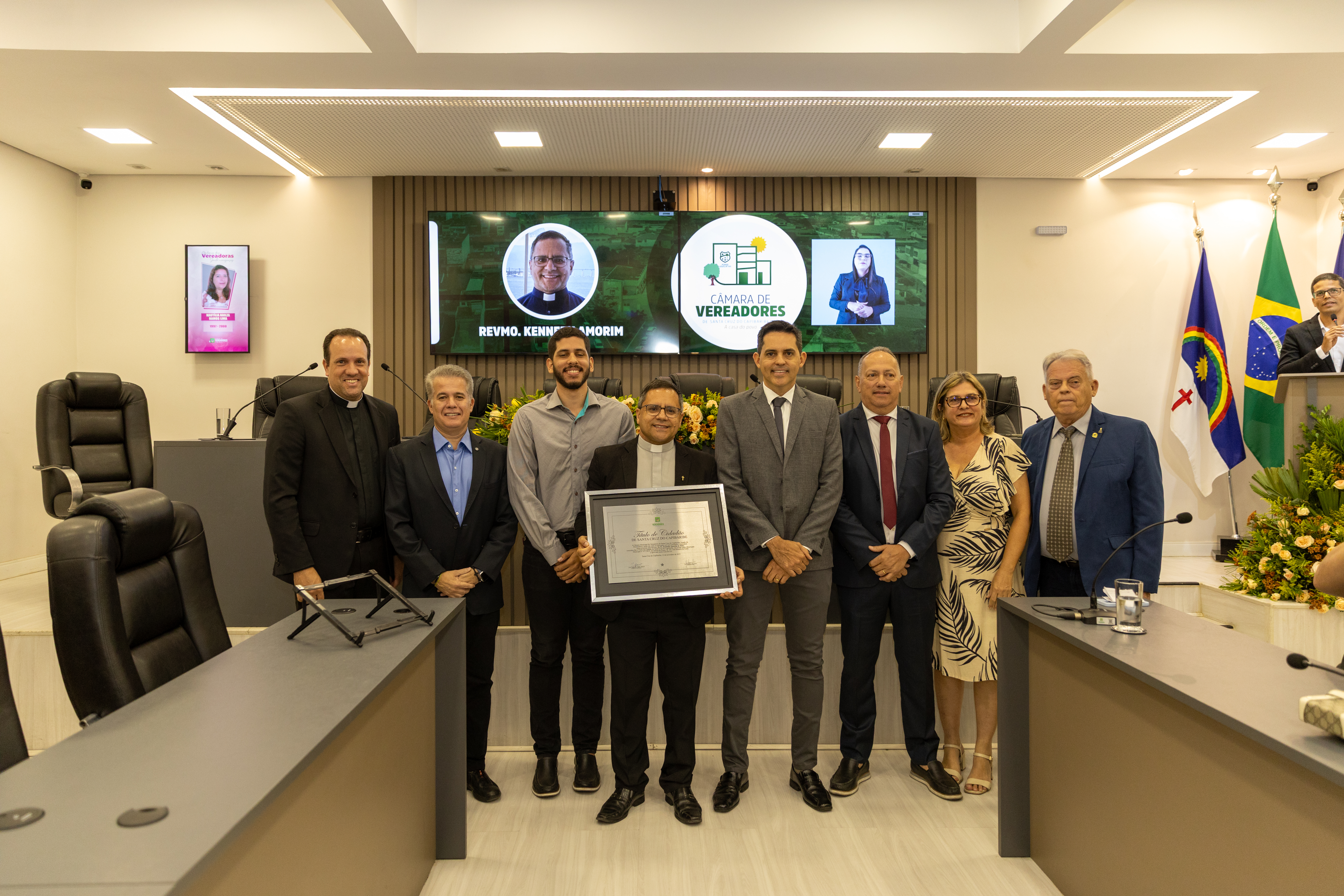 Câmara de Vereadores concede Título de Cidadão de Santa Cruz do Capibaribe ao padre Kennedy Amorim