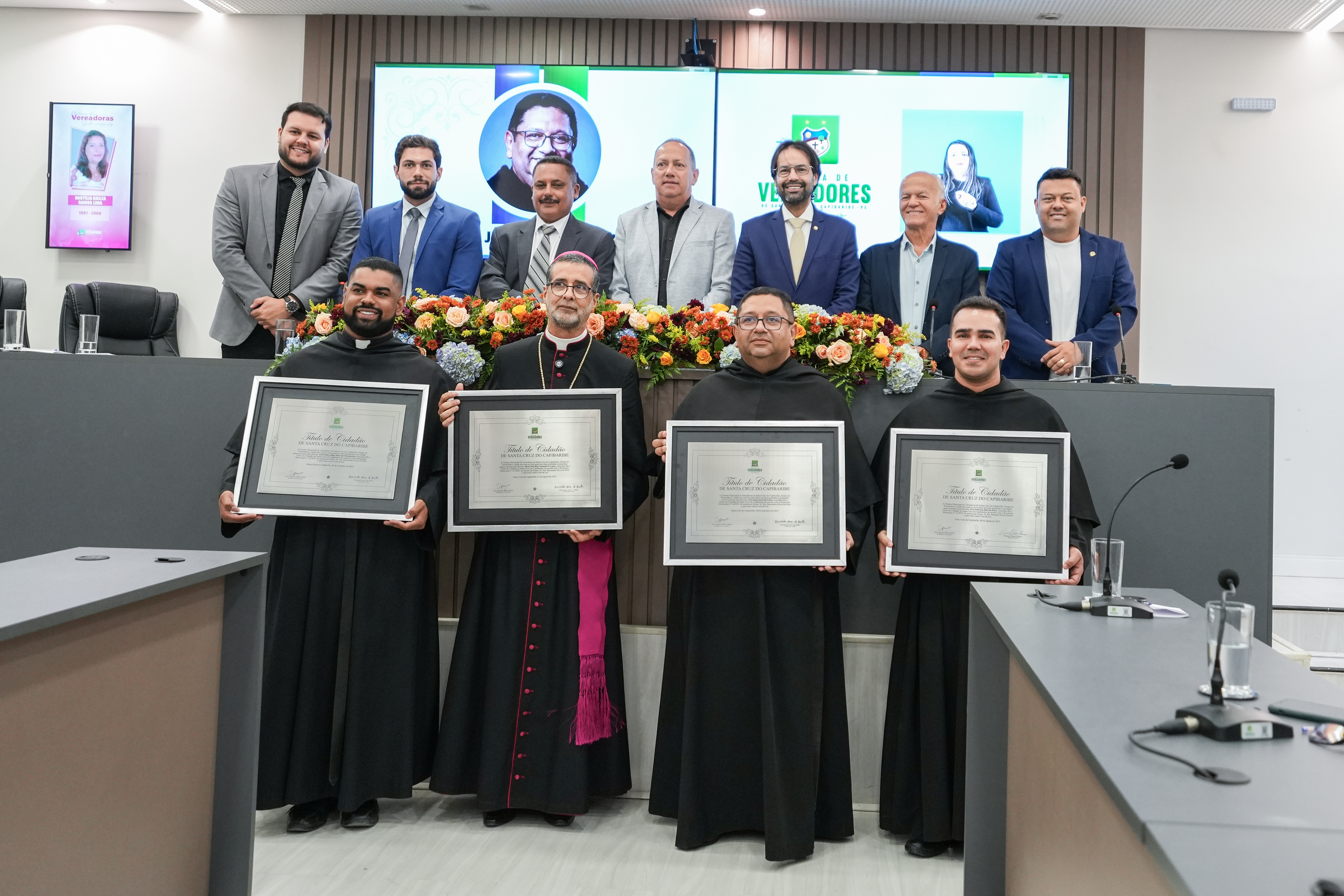 Câmara de Vereadores de Santa Cruz do Capibaribe concede Título de Cidadão a Dom José Ruy e aos freis agostinianos em Sessão Solene
