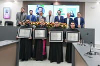 Câmara de Vereadores de Santa Cruz do Capibaribe concede Título de Cidadão a Dom José Ruy e aos freis agostinianos em Sessão Solene