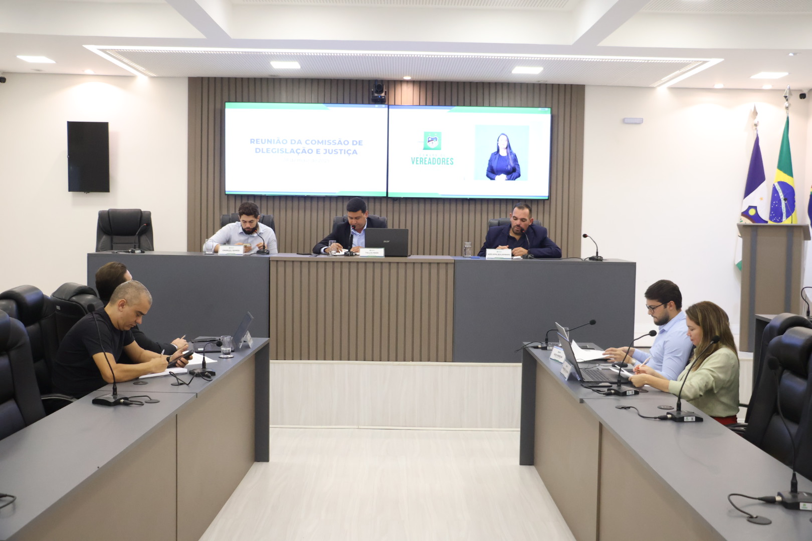 Projeto de lei que prevê a alteração no nome do teatro municipal entra em tramitação na Câmara de Vereadores de Santa Cruz do Capibaribe