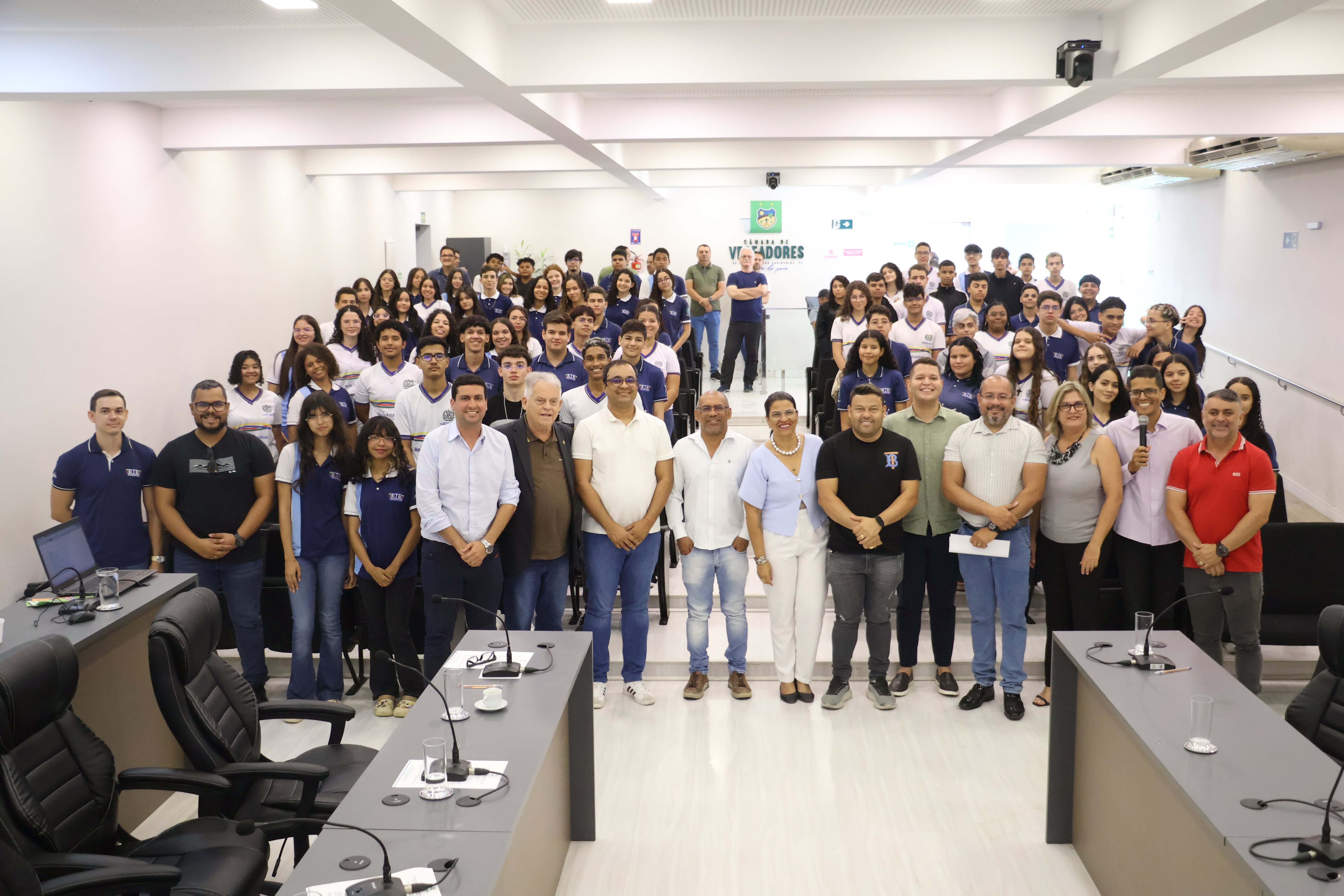 Terceira edição do programa “Bate-Papo na Câmara” aborda fragmentos históricos da Festa de Setembro